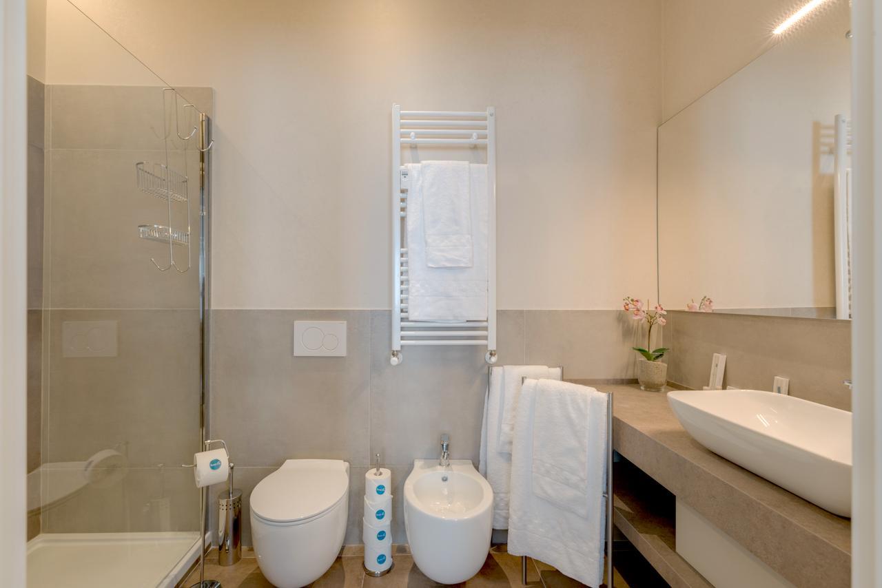 Sweett- Duomo Apartment มิลาน ภายนอก รูปภาพ